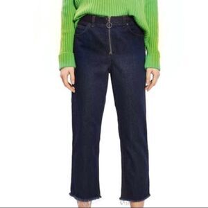 TOPSHOP Boutique Ring Zip Fray Hem Crop Jeans!